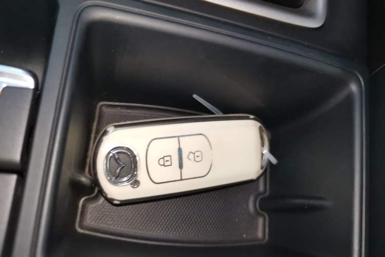 Used Mazda CX-4 2021 2.0L Automatic Two-Wheel Drive Blue Sky Dynamic Edition Vehicle Key