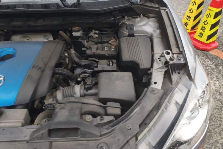 Used Mazda CX-5 2012 2.0L Two-Wheel Drive Comfort Edition Engine Bay Left
