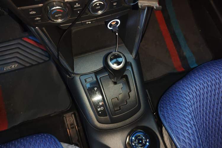 Used Mazda CX-5 2012 2.0L Two-Wheel Drive Comfort Edition Gear Lever