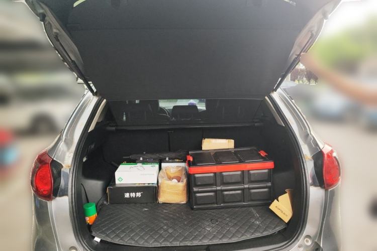 Used Mazda CX-5 2012 2.0L 4x4 Luxury Edition Trunk