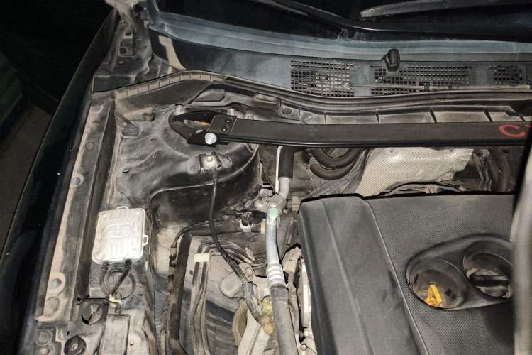 Used Mazda CX-5 2013 2.0L Automatic Two-Wheel Drive Comfort Version Engine Bay Right