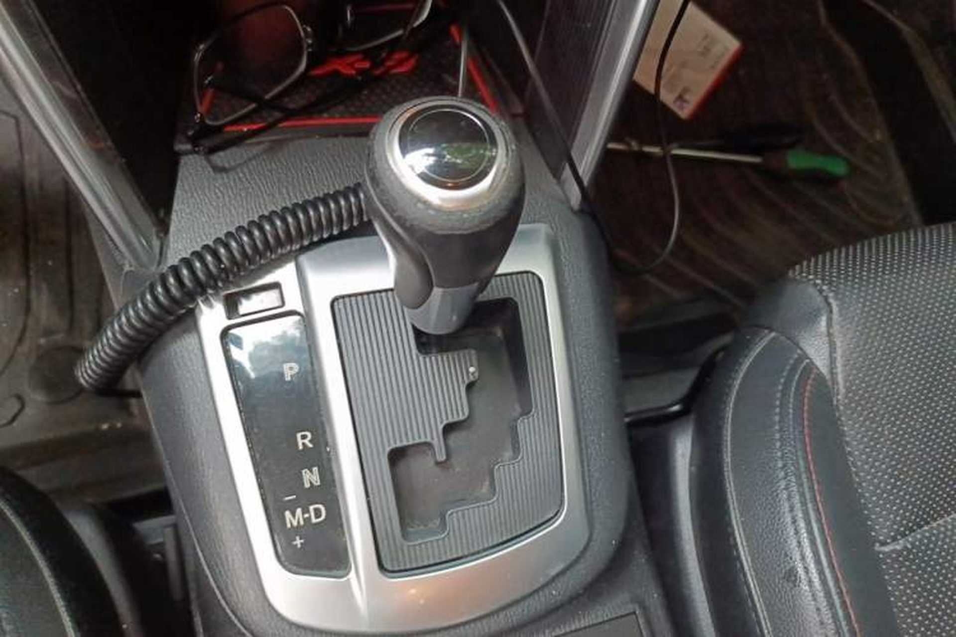 Used Mazda CX-5 2013 2.5L Automatic 4x4 Luxury Version Gear Lever