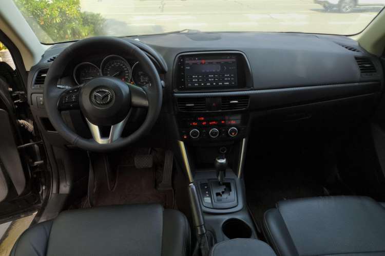Used Mazda CX-5 2013 2.0L Automatic Two-Wheel Drive Comfort Version Interior 2
