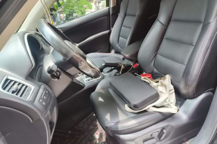 Used Mazda CX-5 2013 2.5L Automatic 4x4 Luxury Version Left Front Seat