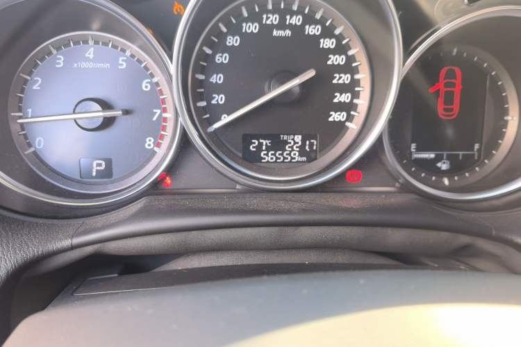 Used Mazda CX-5 2013 2.5L Automatic 4x4 Flagship Edition Odometer Close Up