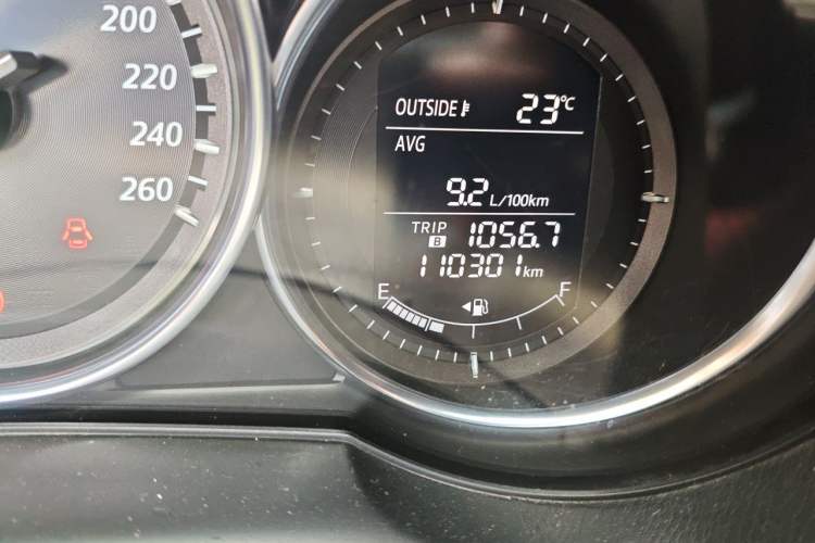Used Mazda CX-5 2013 2.5L Automatic 4x4 Luxury Version Odometer Close Up