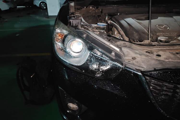 Used Mazda CX-5 2013 2.0L Automatic Two-Wheel Drive Comfort Version Right Front Headlight