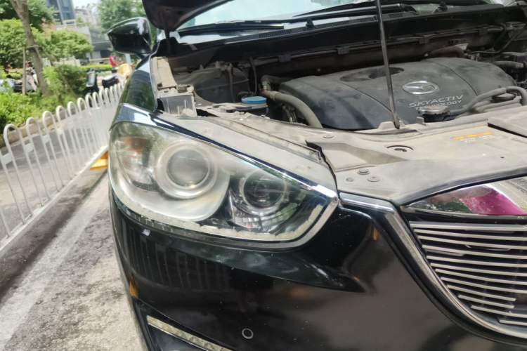 Used Mazda CX-5 2013 2.5L Automatic 4x4 Luxury Version Right Front Headlight