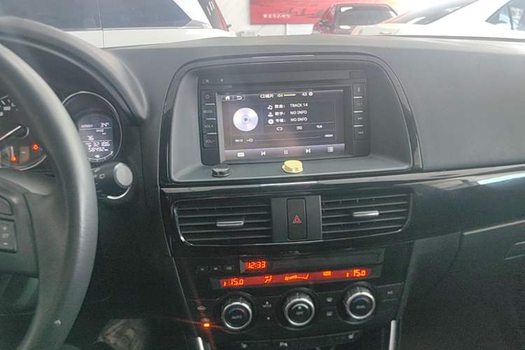 Used Mazda CX-5 2013 2.5L Automatic 4x4 Luxury Version Audio And AC Panel