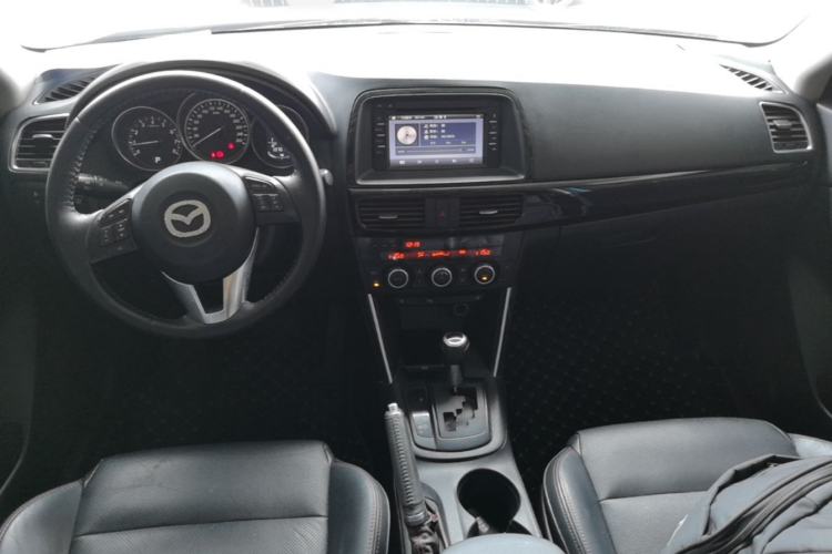 Used Mazda CX-5 2013 2.5L Automatic 4x4 Luxury Version Center Console