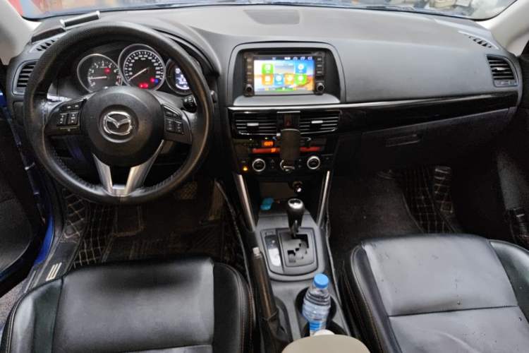 Used Mazda CX-5 2013 2.0L Automatic Two-Wheel Drive Comfort Version Center Console