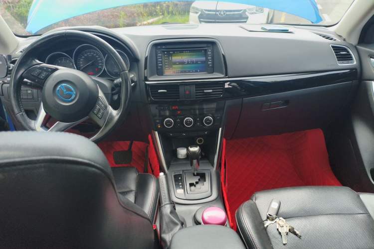 Used Mazda CX-5 2013 2.5L Automatic 4x4 Luxury Version Center Console