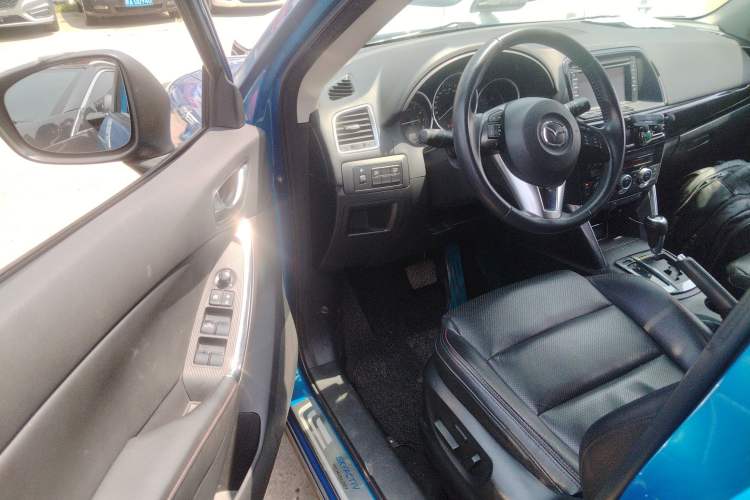 Used Mazda CX-5 2013 2.5L Automatic 4x4 Luxury Version Driver Seat
