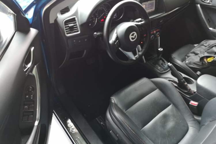 Used Mazda CX-5 2013 2.5L Automatic 4x4 Luxury Version Driver Seat