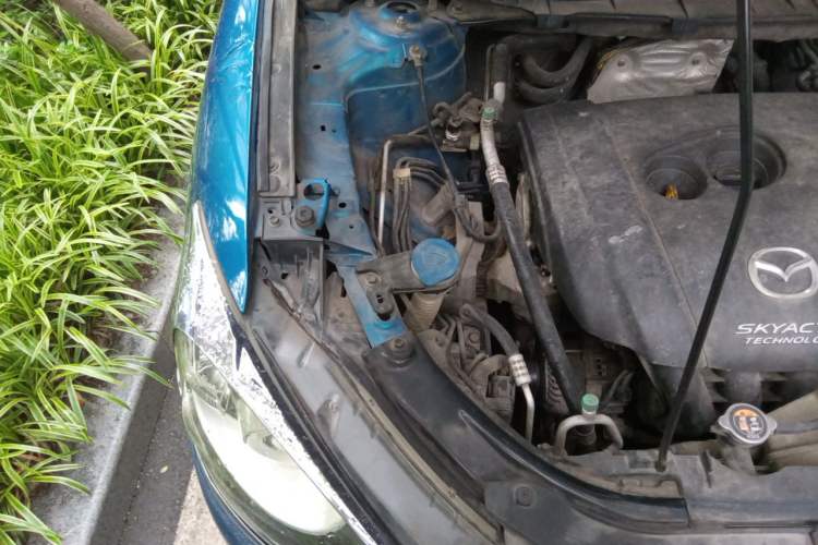 Used Mazda CX-5 2013 2.0L Automatic 4x4 Elite Version Engine Bay Right
