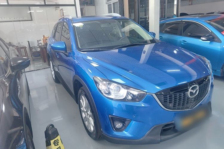 Used Mazda CX-5 2013 2.5L Automatic 4x4 Luxury Version Front Right 45 Deg