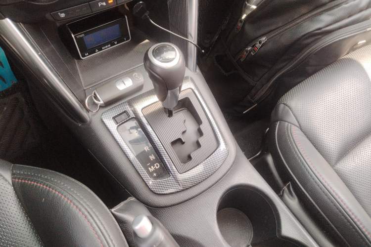 Used Mazda CX-5 2013 2.5L Automatic 4x4 Luxury Version Gear Lever