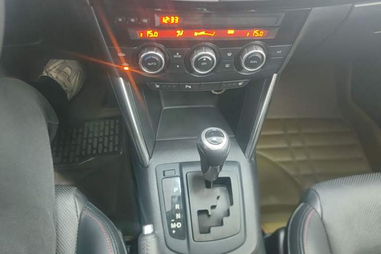 Used Mazda CX-5 2013 2.5L Automatic 4x4 Luxury Version Gear Lever