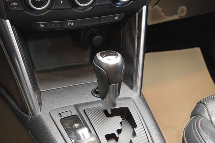 Used Mazda CX-5 2013 2.5L Automatic 4x4 Luxury Version Gear Lever
