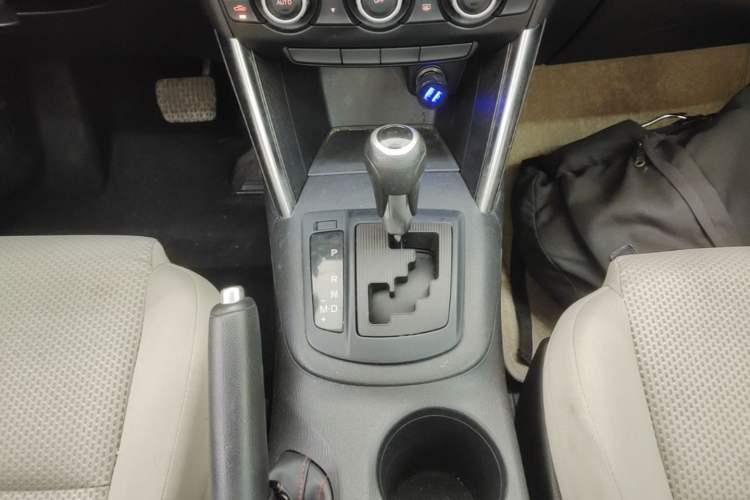 Used Mazda CX-5 2013 2.0L Automatic Two-Wheel Drive Comfort Version Gear Lever