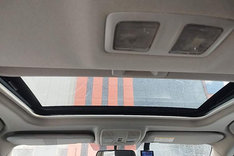 Used Mazda CX-5 2013 2.5L Automatic 4x4 Luxury Version Headliner