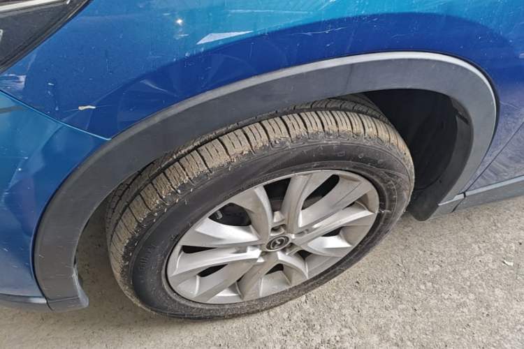 Used Mazda CX-5 2013 2.5L Automatic 4x4 Luxury Version Left Front Wheel Hub