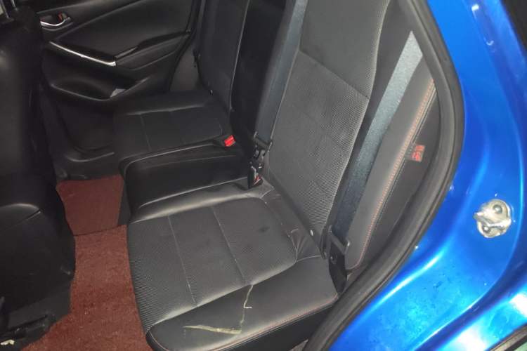 Used Mazda CX-5 2013 2.5L Automatic 4x4 Luxury Version Left Rear Seat