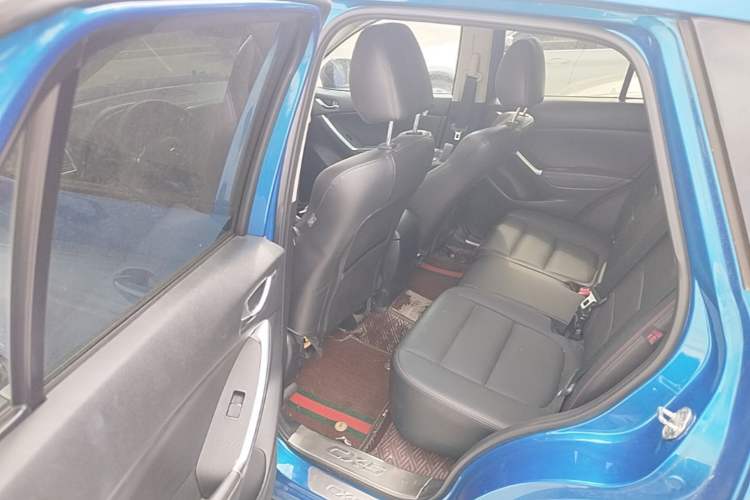 Used Mazda CX-5 2013 2.5L Automatic 4x4 Luxury Version Left Rear Seat