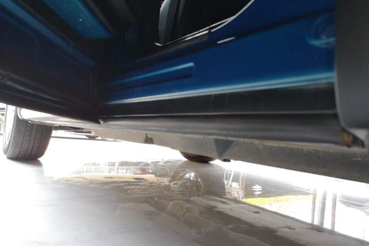 Used Mazda CX-5 2013 2.5L Automatic 4x4 Luxury Version Left Side Sill