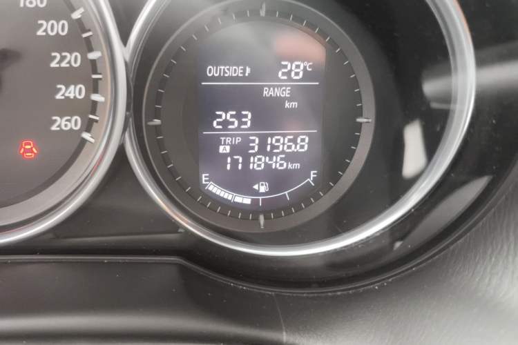 Used Mazda CX-5 2013 2.0L Automatic Two-Wheel Drive Comfort Version Odometer Close Up