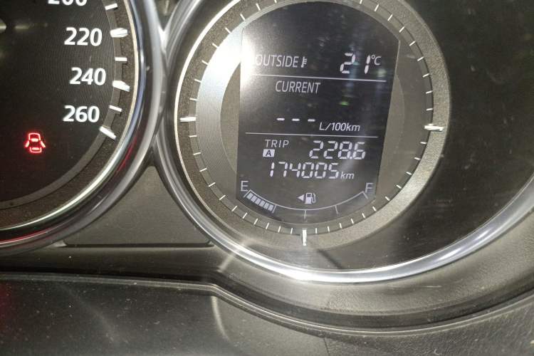 Used Mazda CX-5 2013 2.0L Automatic 4x4 Prestige Edition Odometer Close Up