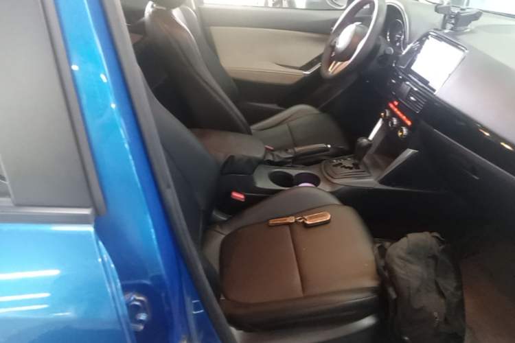 Used Mazda CX-5 2013 2.0L Automatic Two-Wheel Drive Comfort Version Right Front Seat