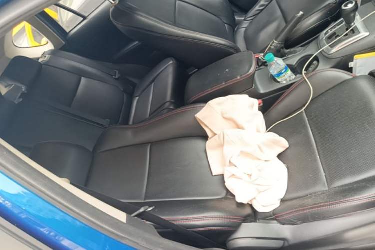 Used Mazda CX-5 2013 2.0L Automatic Two-Wheel Drive Comfort Version Right Front Seat