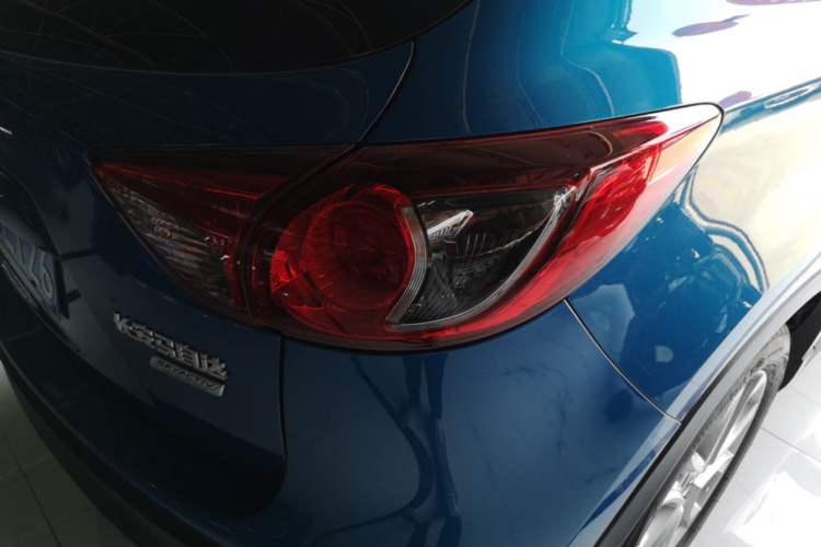 Used Mazda CX-5 2013 2.5L Automatic 4x4 Luxury Version Right Rear Taillight