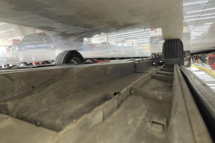 Used Mazda CX-5 2013 2.0L Automatic Two-Wheel Drive Comfort Version Right Side Sill