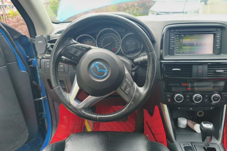 Used Mazda CX-5 2013 2.5L Automatic 4x4 Luxury Version Steering Wheel
