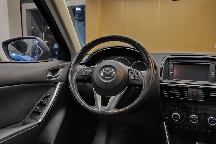 Used Mazda CX-5 2013 2.5L Automatic 4x4 Luxury Version Steering Wheel