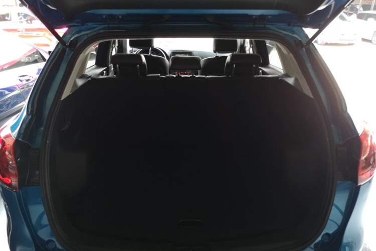 Used Mazda CX-5 2013 2.5L Automatic 4x4 Luxury Version Trunk