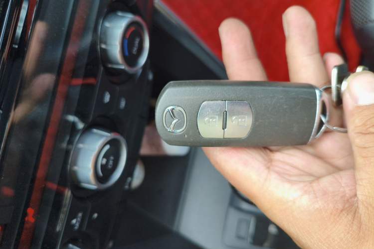 Used Mazda CX-5 2013 2.5L Automatic 4x4 Luxury Version Vehicle Key