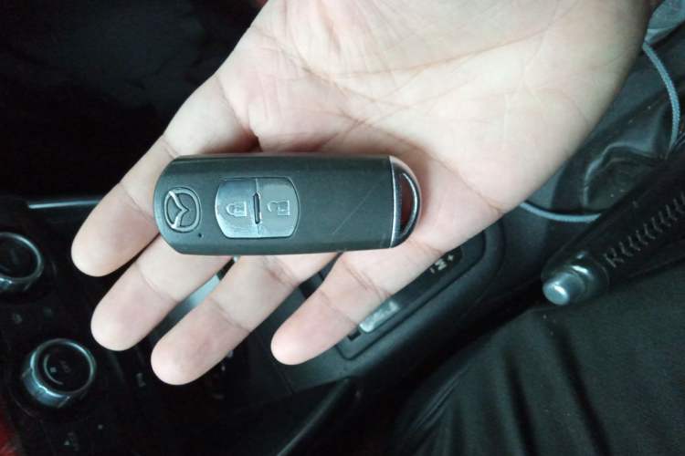 Used Mazda CX-5 2013 2.0L Automatic 4x4 Elite Version Vehicle Key