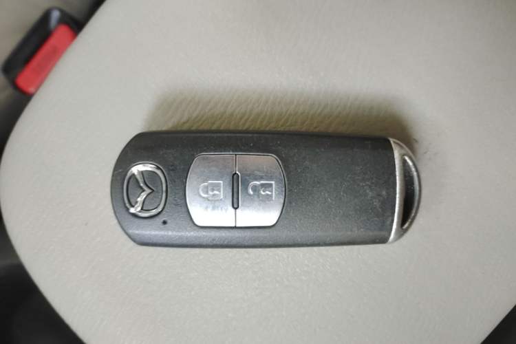 Used Mazda CX-5 2013 2.0L Automatic Two-Wheel Drive Comfort Version Vehicle Key