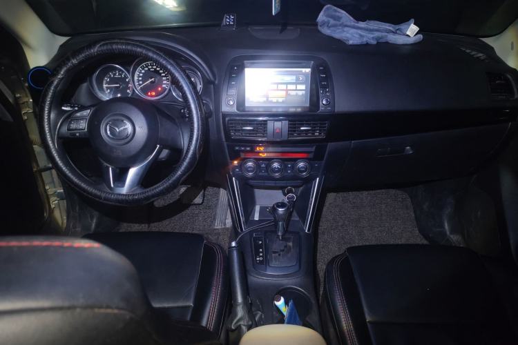 Used Mazda CX-5 2013 2.0L Automatic Two-Wheel Drive Comfort Version Center Console