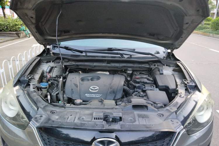 Used Mazda CX-5 2013 2.0L Automatic Two-Wheel Drive Comfort Version Engine Bay