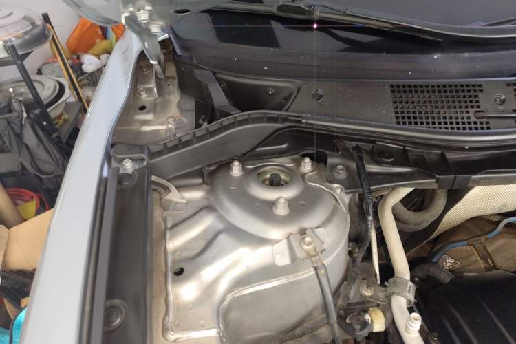 Used Mazda CX-5 2013 2.0L Automatic Two-Wheel Drive Comfort Version Engine Bay Right