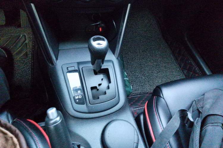 Used Mazda CX-5 2013 2.0L Automatic Two-Wheel Drive Comfort Version Gear Lever