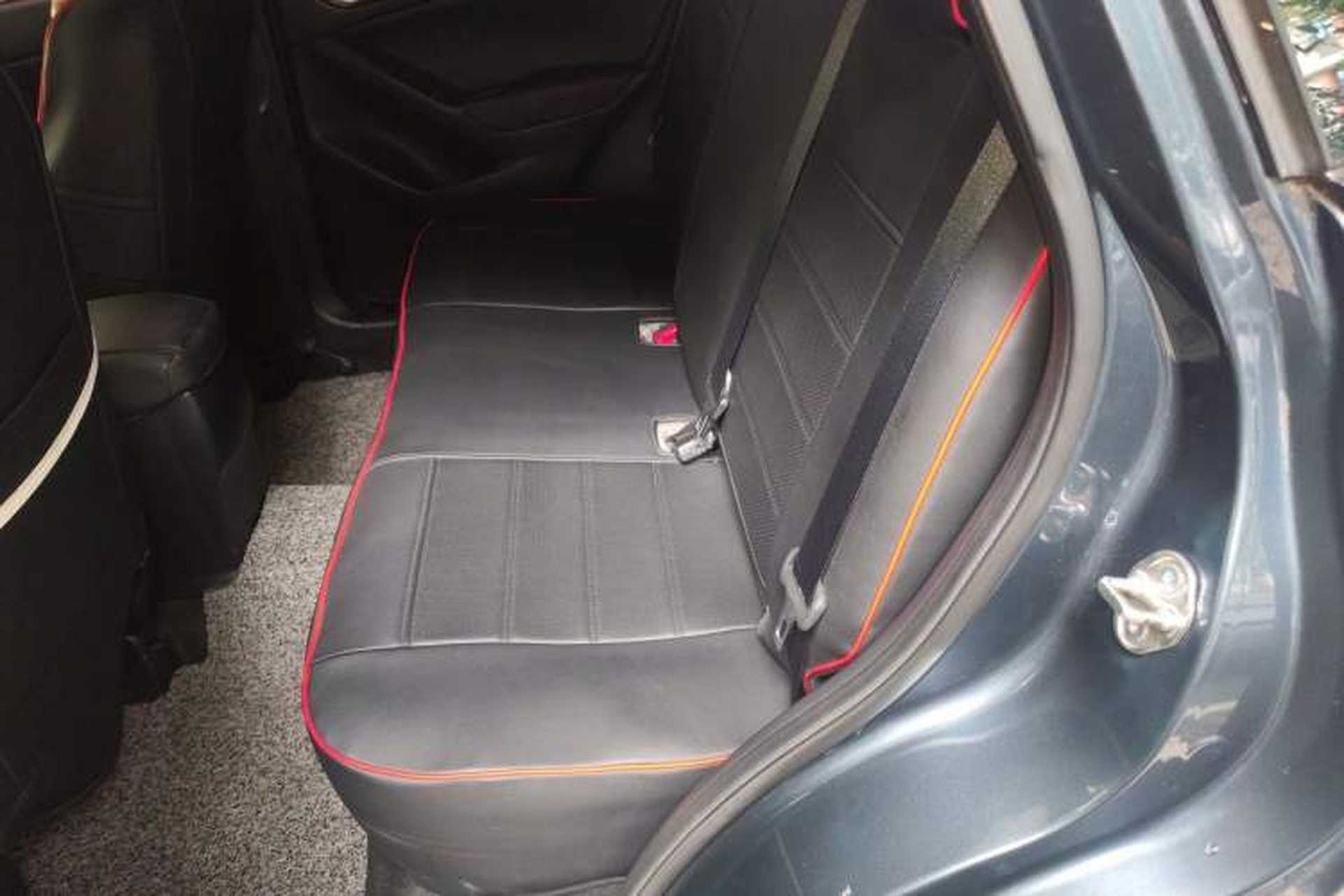 Used Mazda CX-5 2013 2.0L Automatic Two-Wheel Drive Comfort Version Left Rear Seat