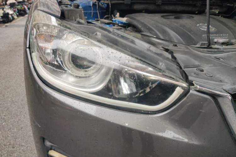 Used Mazda CX-5 2013 2.5L Automatic 4x4 Luxury Version Right Front Headlight