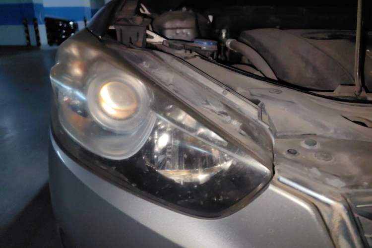 Used Mazda CX-5 2013 2.0L Manual Two-Wheel Drive Comfort Version Right Front Headlight
