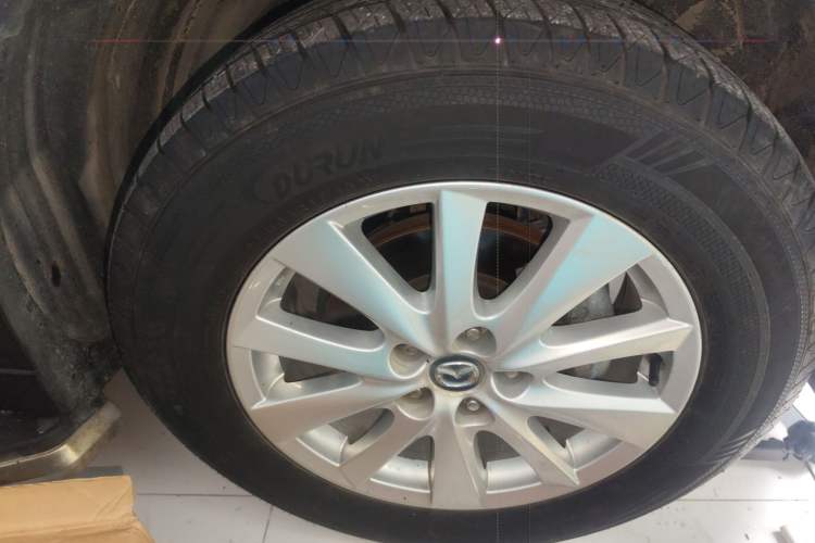 Used Mazda CX-5 2013 2.0L Automatic Two-Wheel Drive Comfort Version Right Front Wheel Hub
