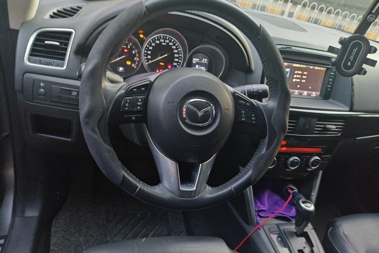 Used Mazda CX-5 2013 2.5L Automatic 4x4 Luxury Version Steering Wheel